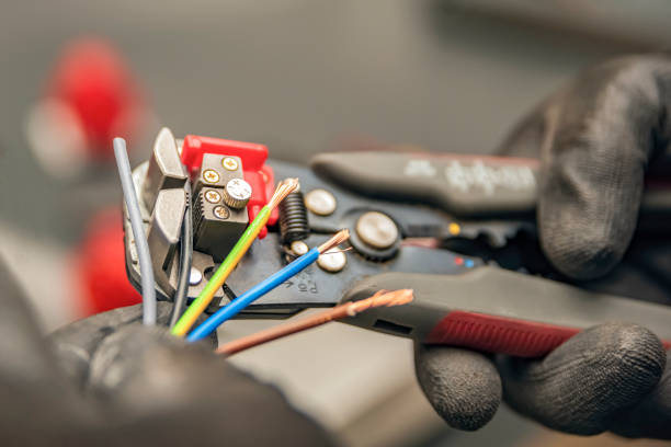 Best Electrical Outlet Repair  in Glenmoor, OH